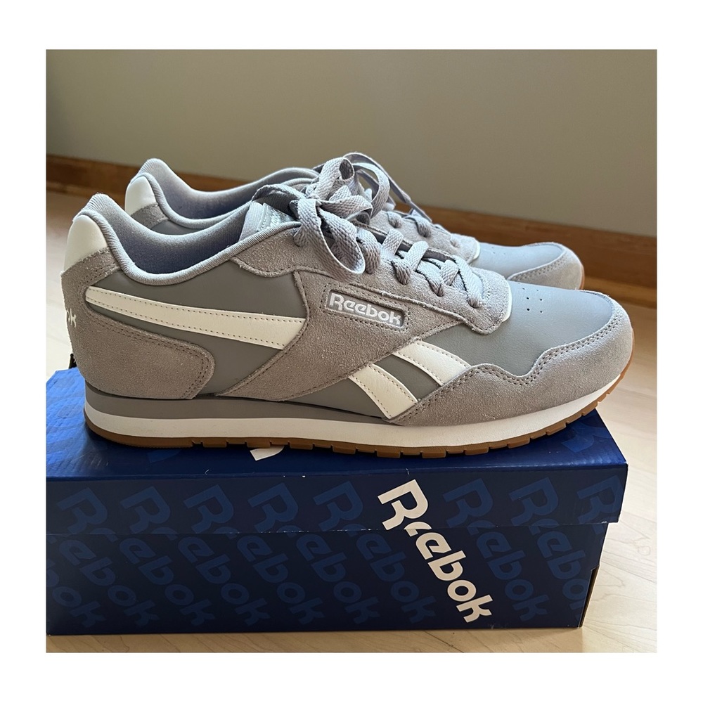 Men’s Reebok classic athletic shoe Sz 11 New with tags
